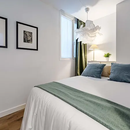 Sunset - Soho Art District Apartment *